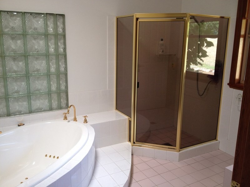 11 Carwoola Drive, Orange NSW 2800