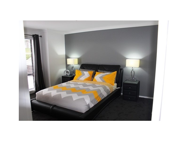 18 Downey Crescent, Orange NSW 2800