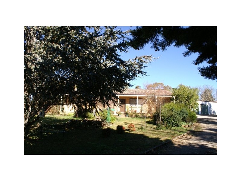 879 Forest Reefs Road, Forest Reefs NSW 2798