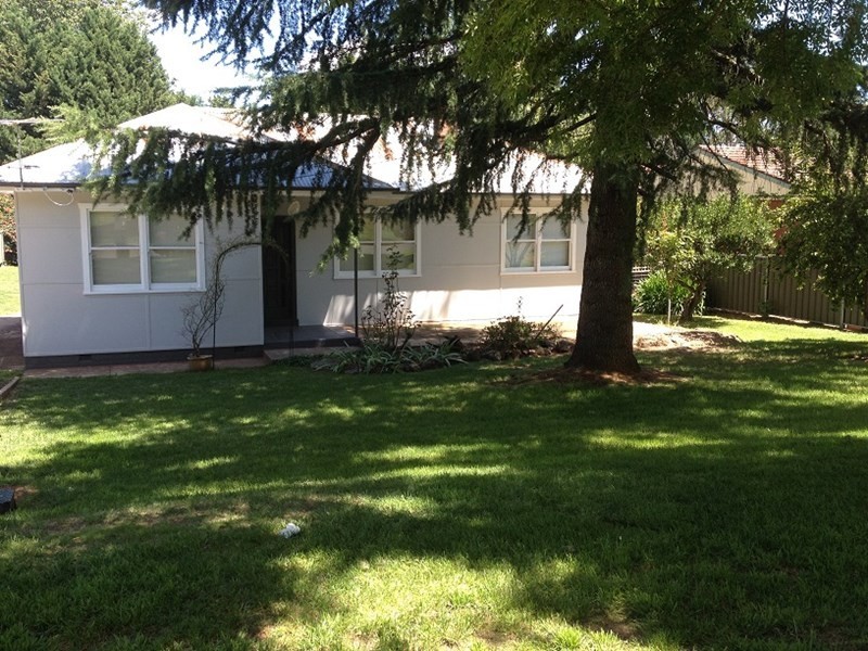 13 Park Street, Orange NSW 2800