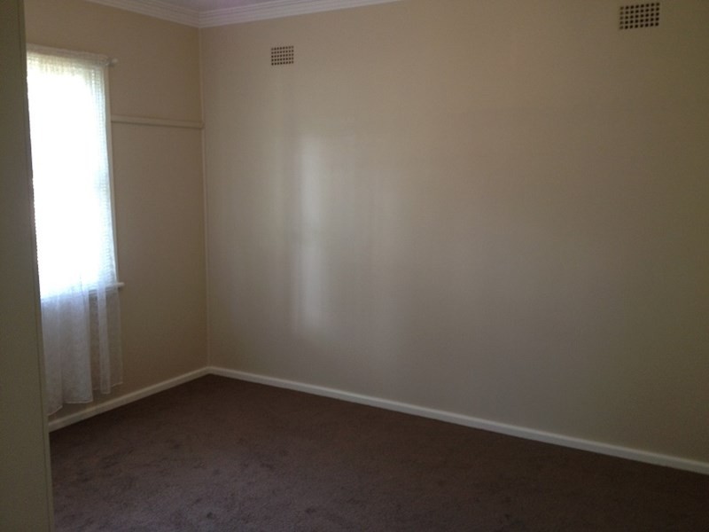 13 Park Street, Orange NSW 2800