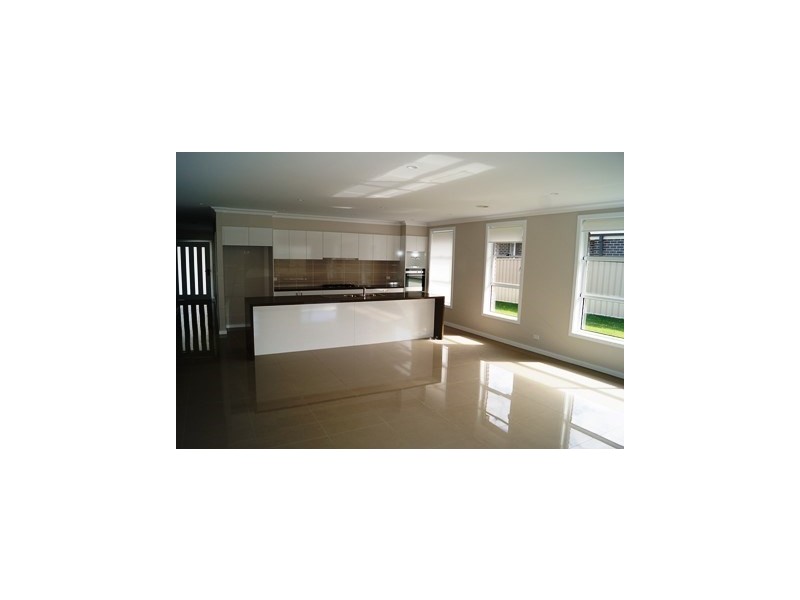 218 Molloy Drive, Orange NSW 2800