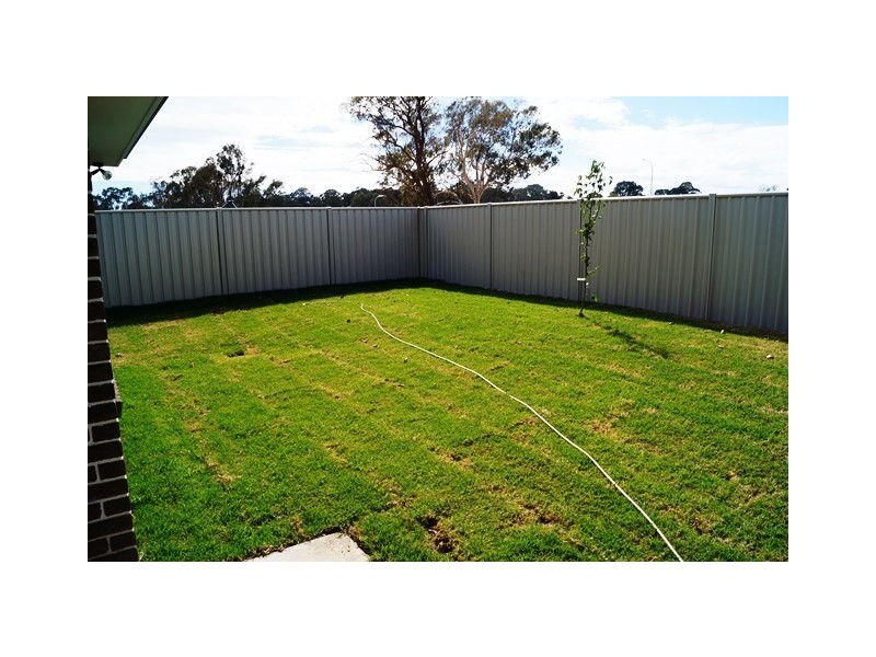 218 Molloy Drive, Orange NSW 2800