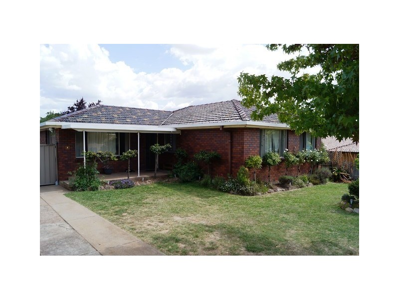 6 Treweeke Street, Orange NSW 2800