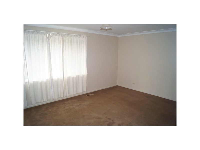 6 Treweeke Street, Orange NSW 2800