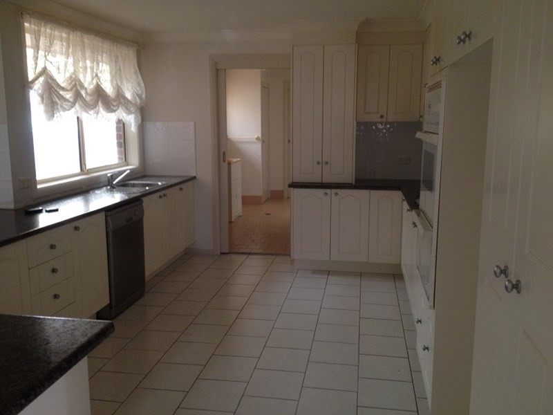 22 Avondale Drive, Orange NSW 2800