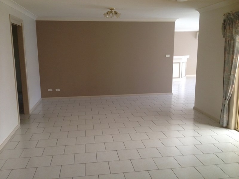 22 Avondale Drive, Orange NSW 2800