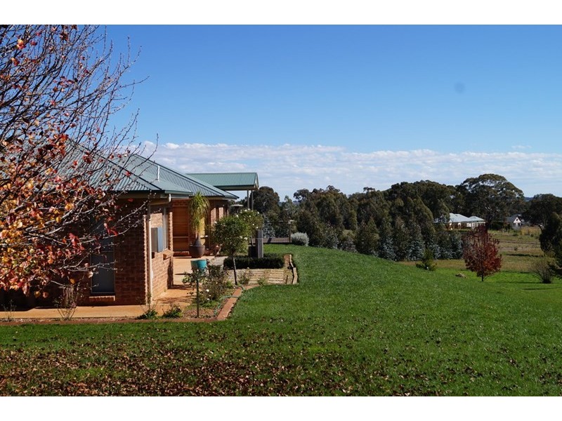 15 The Waterway, Orange NSW 2800
