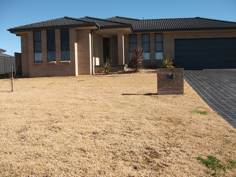 21 Diamond Drive, Orange NSW 2800
