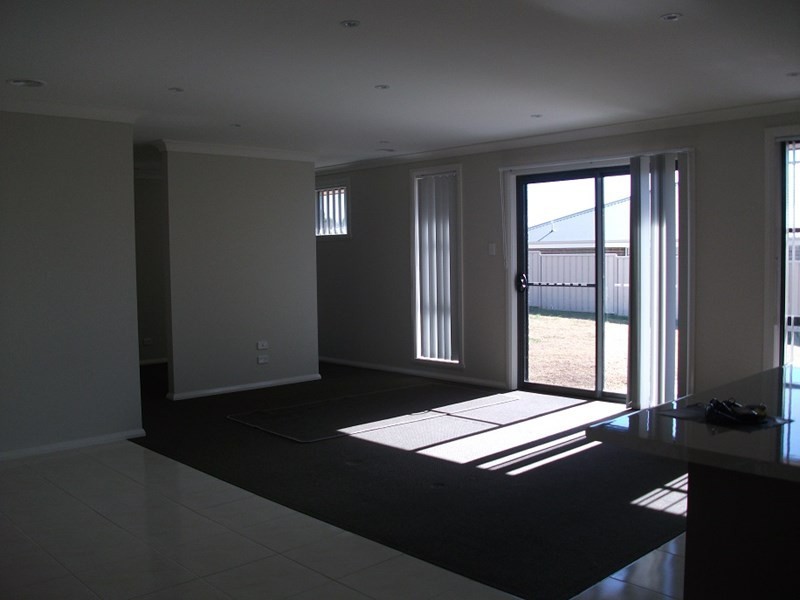 21 Diamond Drive, Orange NSW 2800