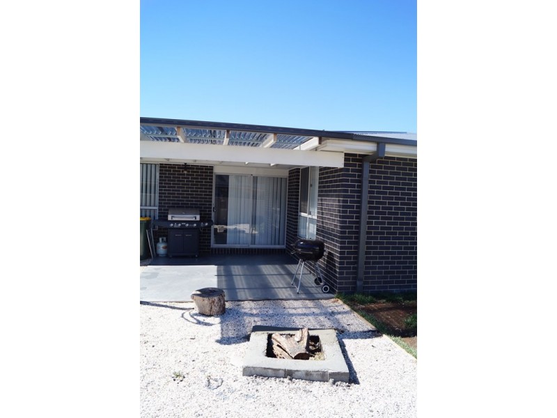 9 Onyx Place, Orange NSW 2800