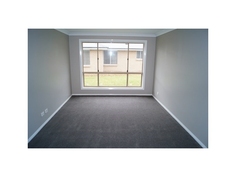 20 Grace Rise, Orange NSW 2800