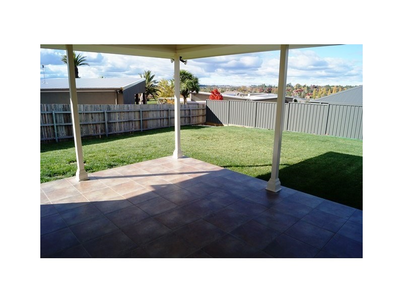 22 Centennial Crescent, Orange NSW 2800