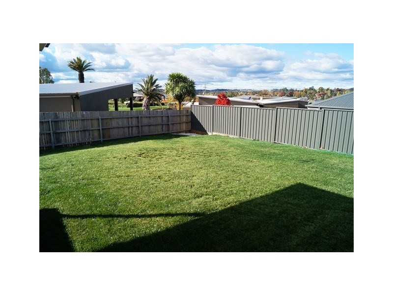22 Centennial Crescent, Orange NSW 2800