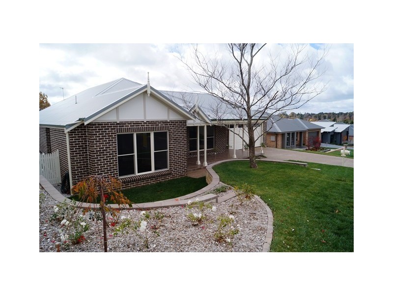 22 Centennial Crescent, Orange NSW 2800