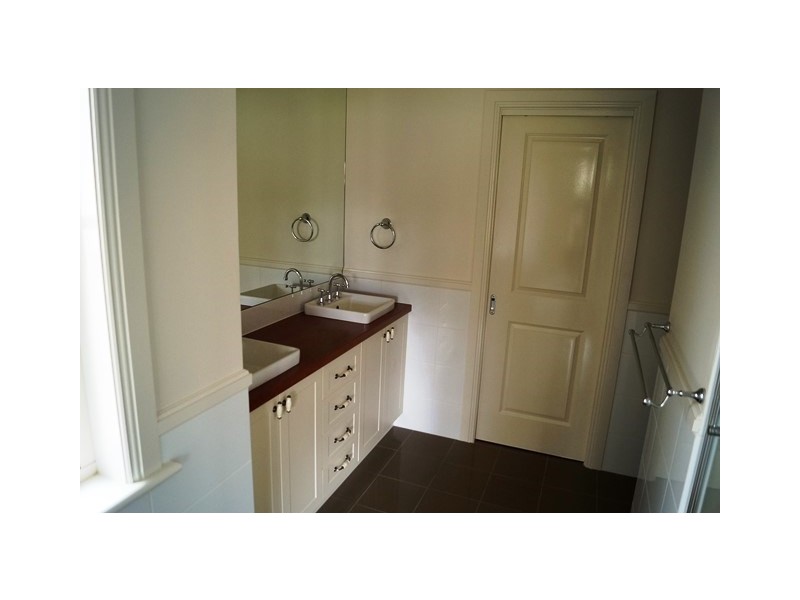 22 Centennial Crescent, Orange NSW 2800