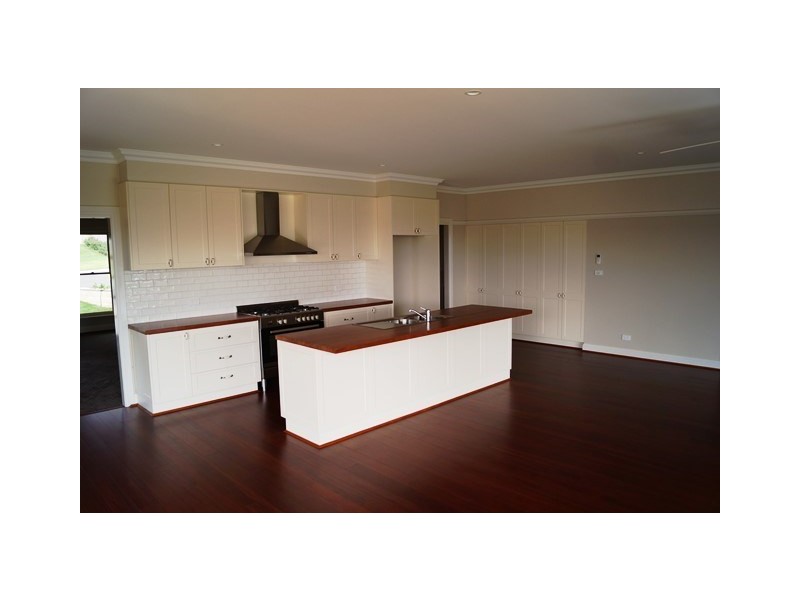 22 Centennial Crescent, Orange NSW 2800