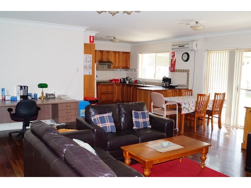 40 Roselawn Drive, Orange NSW 2800