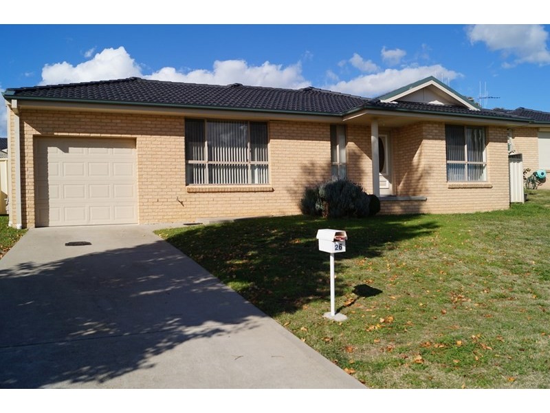 26 Holman Way, Orange NSW 2800