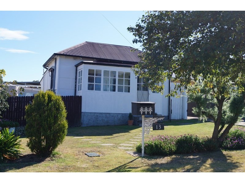 13 Treweeke Street, Orange NSW 2800