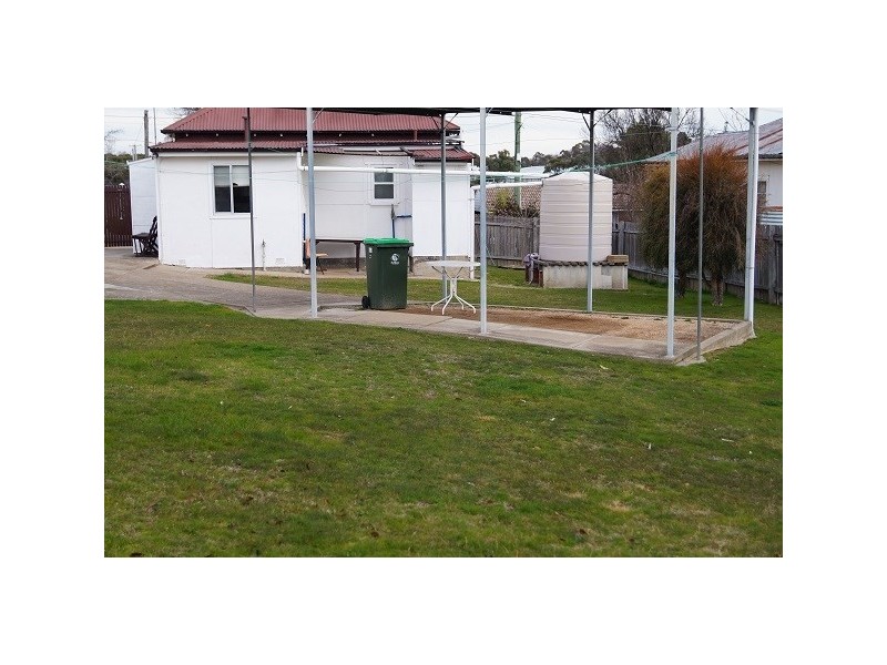 13 Treweeke Street, Orange NSW 2800