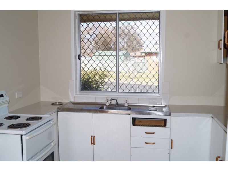 6 Weema Place, Orange NSW 2800