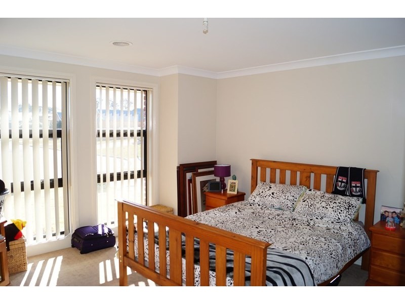 16 Begonia Place, Orange NSW 2800