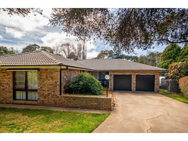 12 Kalkadoon Place, Orange NSW 2800
