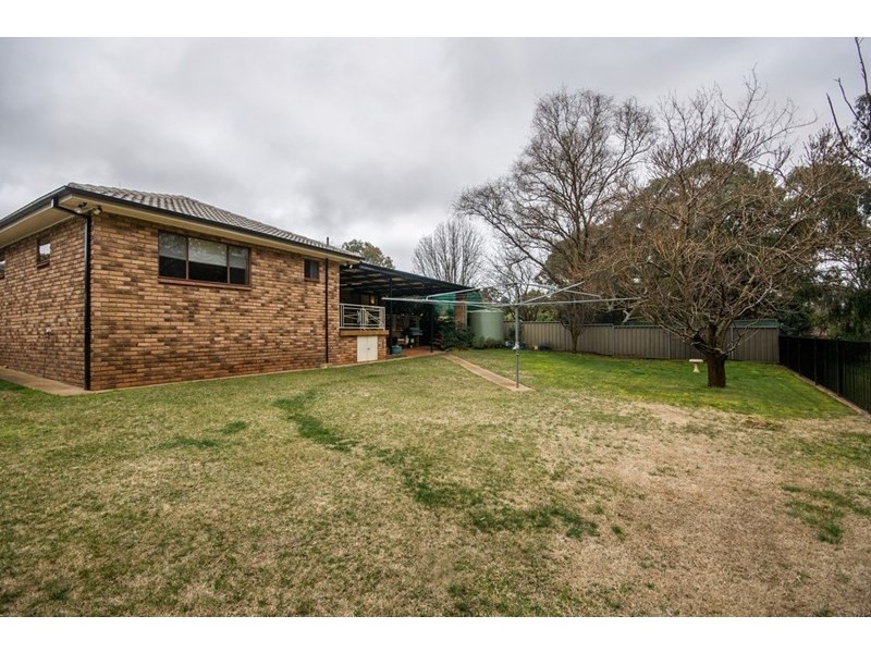 12 Kalkadoon Place, Orange NSW 2800