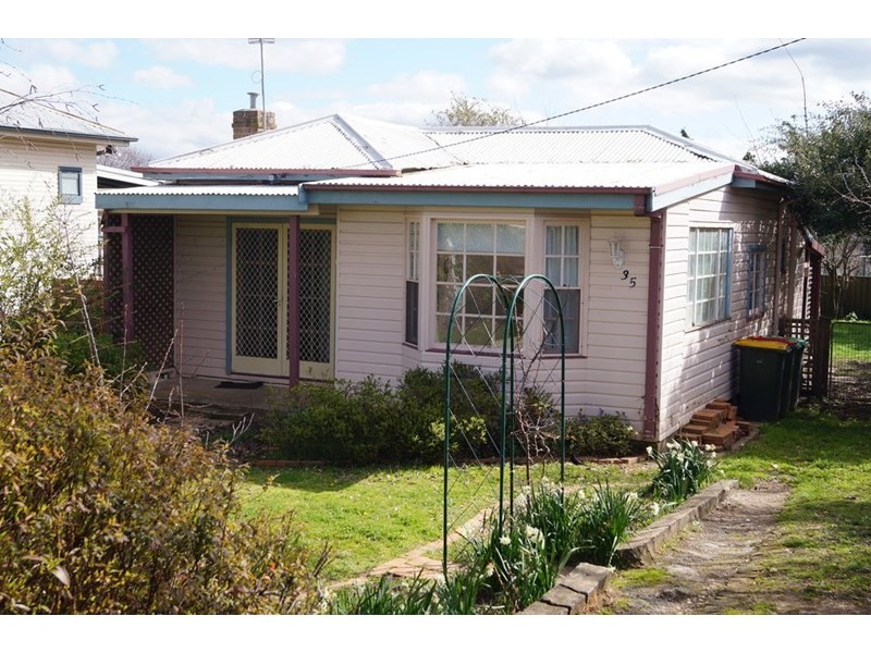 35 Spring Street, Orange NSW 2800