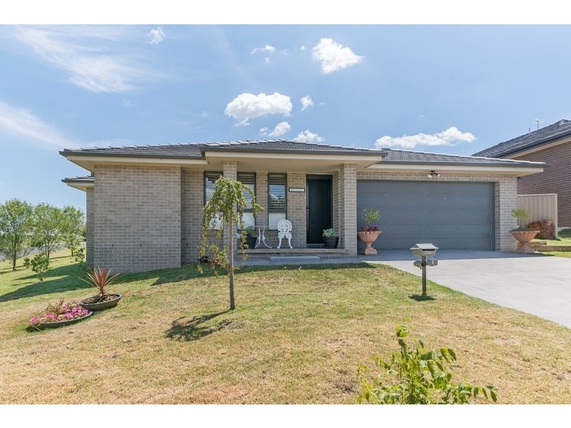 1 Brock Place, Orange NSW 2800