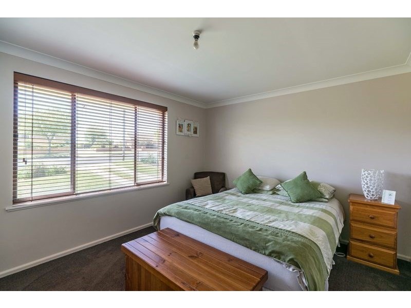 18 Icely Road, Orange NSW 2800