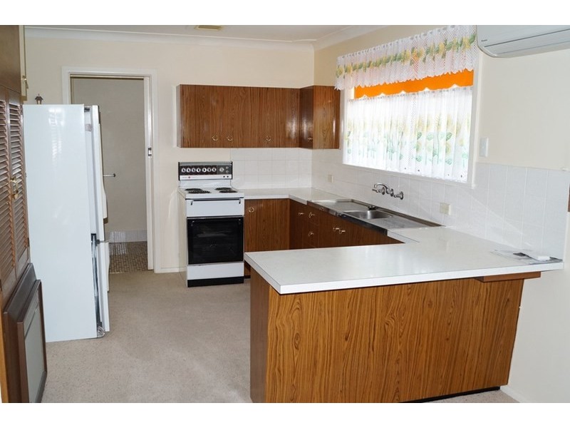 12 James Cook Crescent, Orange NSW 2800