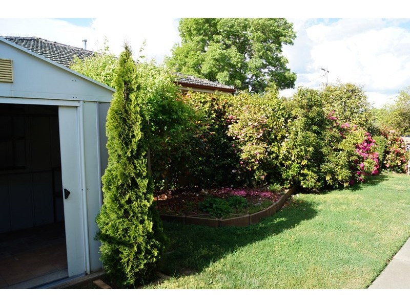 12 James Cook Crescent, Orange NSW 2800