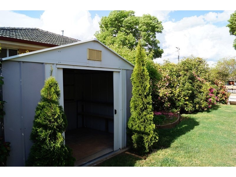 12 James Cook Crescent, Orange NSW 2800