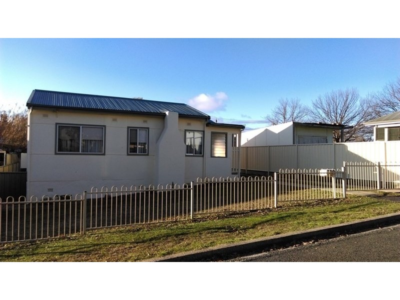 27 Moresby Street, Orange NSW 2800