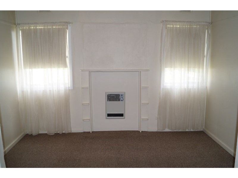 27 Moresby Street, Orange NSW 2800