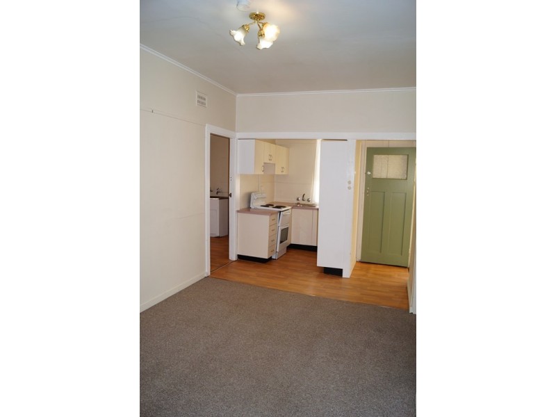 27 Moresby Street, Orange NSW 2800