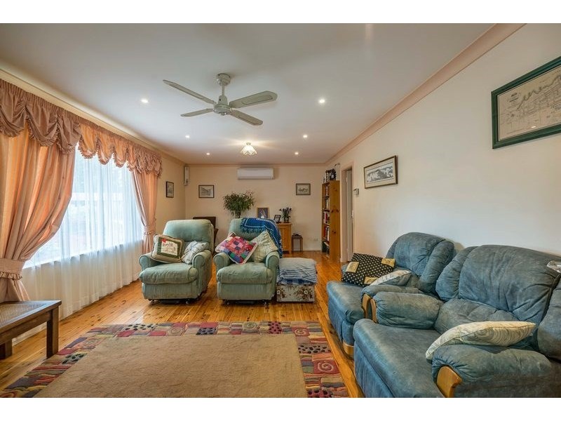 7 Regency Place, Orange NSW 2800