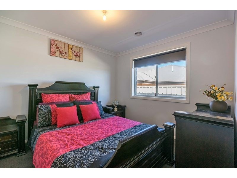 22 Molloy Drive, Orange NSW 2800