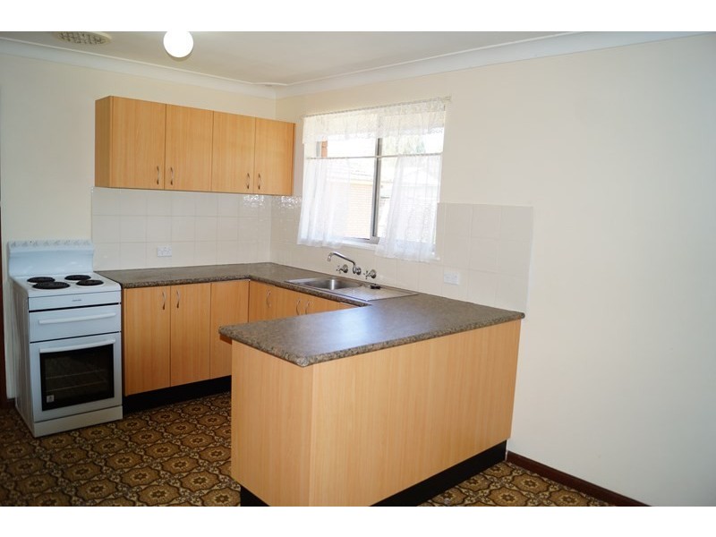 65 Park Street, Orange NSW 2800