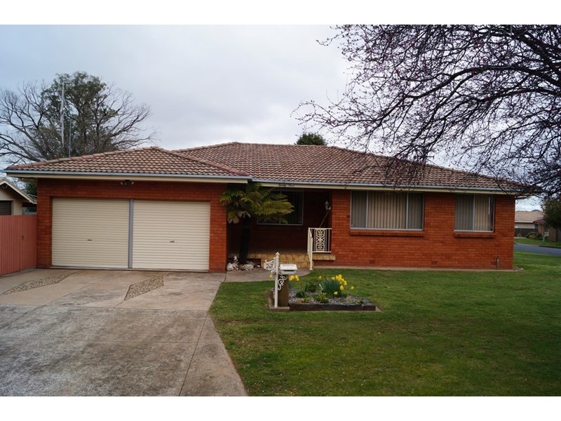 23 Paling Street, Orange NSW 2800