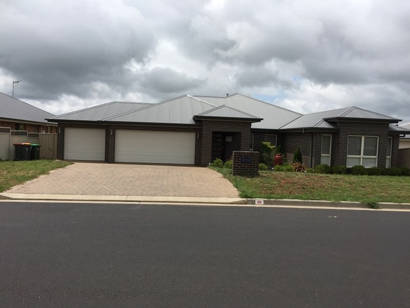 20 Diamond Drive, Orange NSW 2800