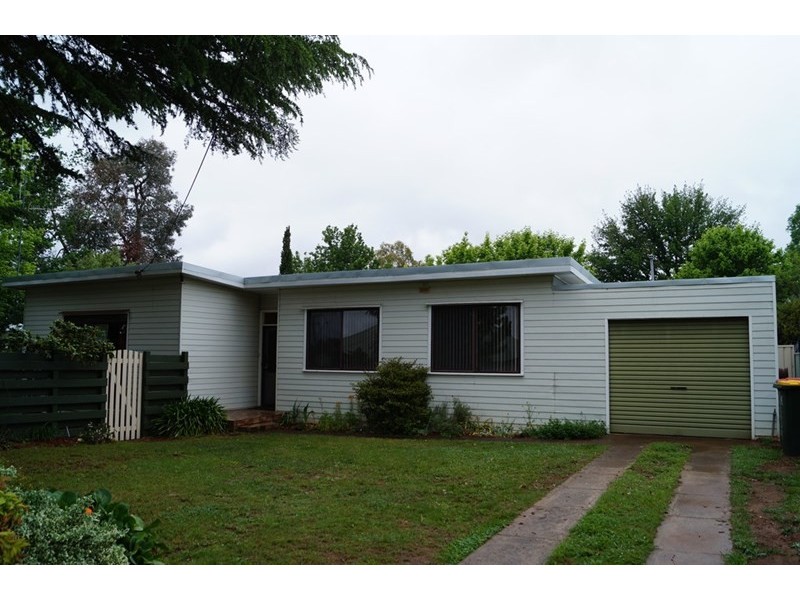1A Racecourse Road, Orange NSW 2800