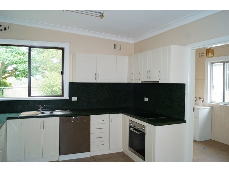 1A Racecourse Road, Orange NSW 2800