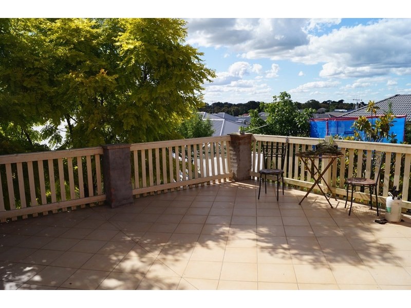 17 Whitney Place, Orange NSW 2800