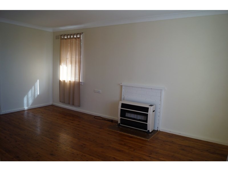 2 Leura Road, Orange NSW 2800