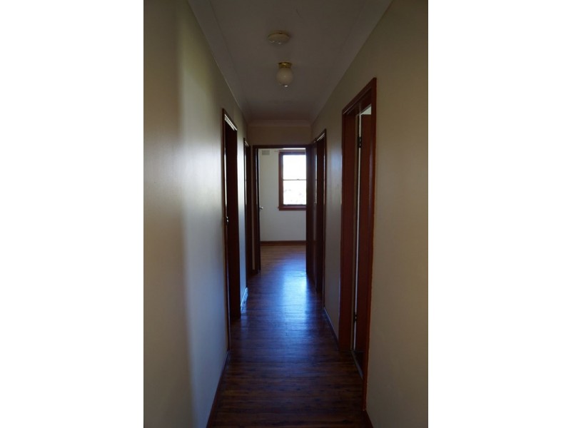 2 Leura Road, Orange NSW 2800