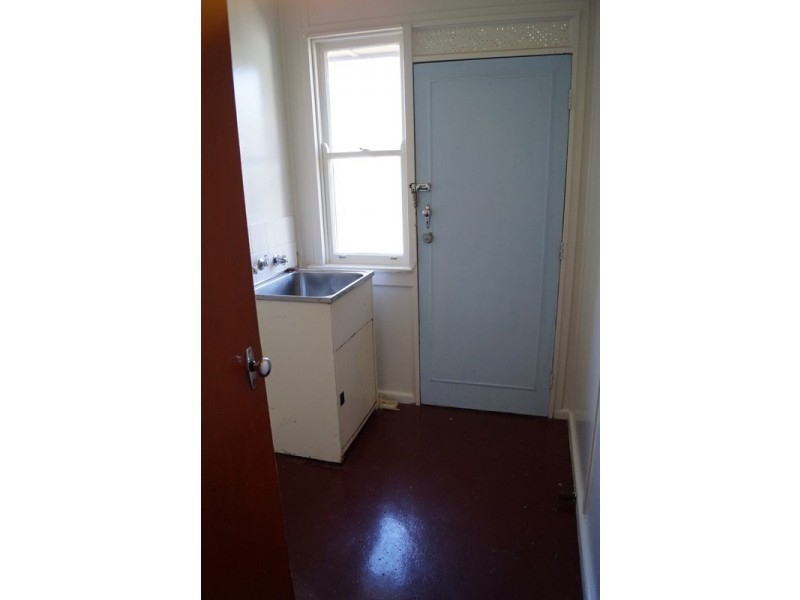 2 Leura Road, Orange NSW 2800