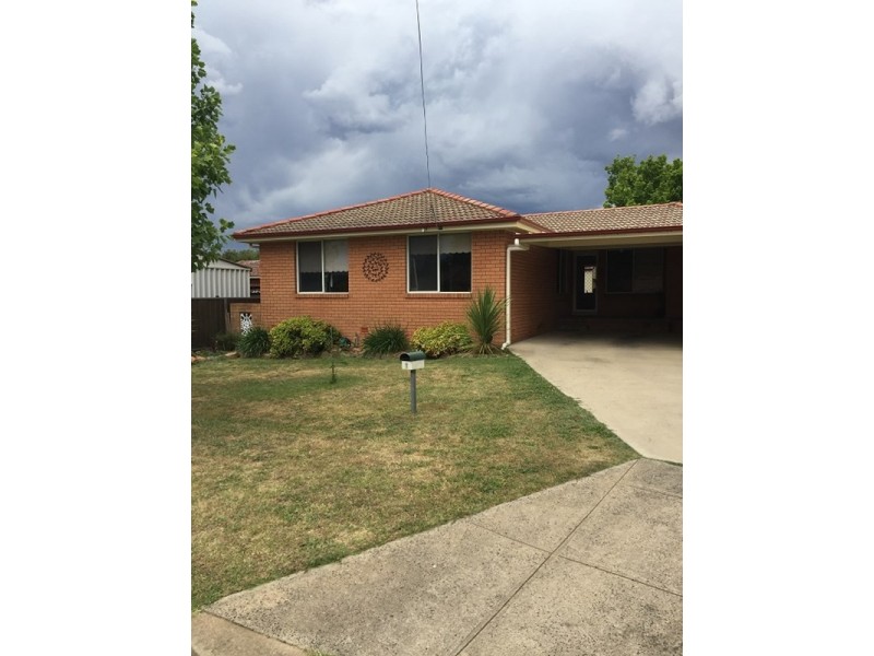 1 McCarthy Place, Orange NSW 2800